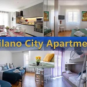 - Parking And Comfort - Spacious Up To 8 Pax Italy